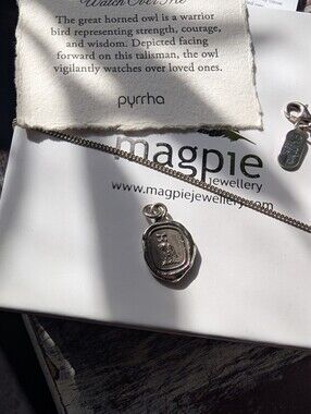 Pyrrha Owl Wax Seal Pendant Necklace - Silver